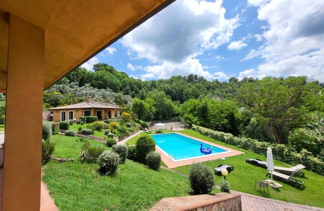 Villa Giulia in Bettona, Perugia, with Swimming Pool and Tennis Court