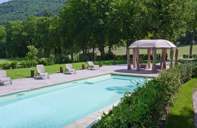 Villa Gubbio - Luxury Villa Rental with private swimming pool in Gubbio, Umbria