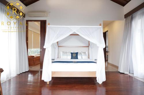 Villa Harimau - Pinewood by Royal Suites