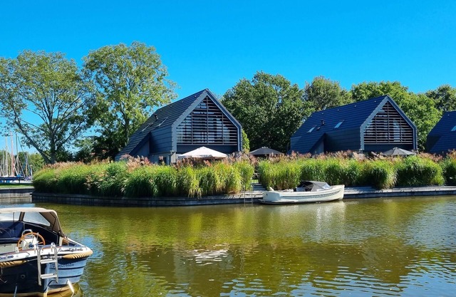Villa in Balk with Private Jetty on Slotermeer