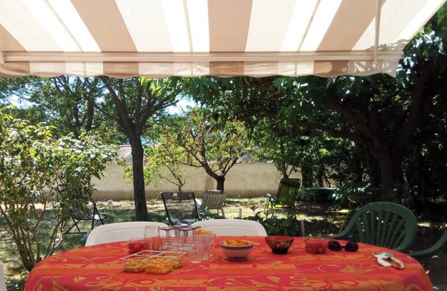 Villa in beautiful Provence between sky and sea