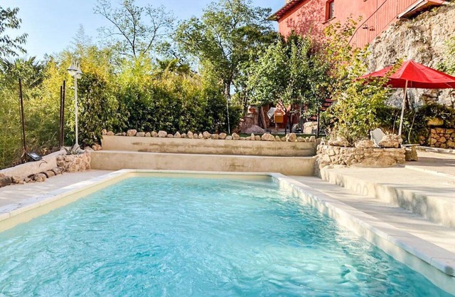 Villa in the historical center with private garden, pool, spa and AC