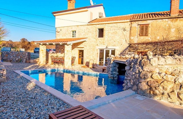 Villa Ivy, (15481), Garica, Croatia