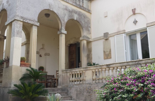 Villa 'Luxury Monika' with Private Pool, Wi-Fi and Air Conditioning