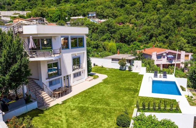 Villa Nikola