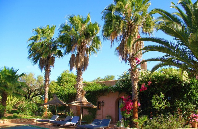 Villa of 1001 nights in the countryside, for 14 people.