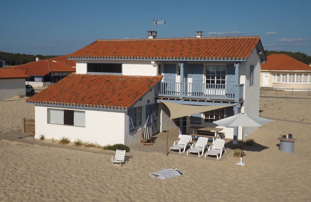 Villa on the dunes, between forest and ocean. Sport, nature and change of scenery.