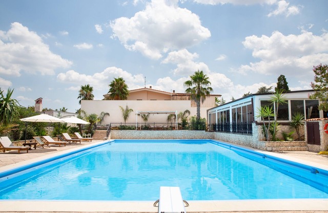 Villa Palmizi with private pool, 6 bedrooms, 8 bathrooms, in the heart of Salento!