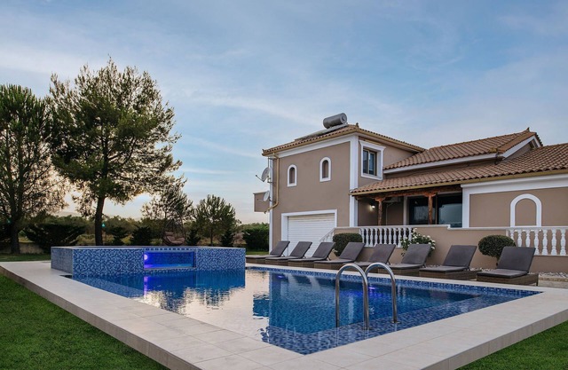 Villa Paradise with Private Pool