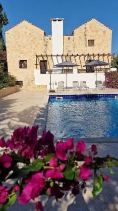 Villa Penelope, Space, Peace & Style