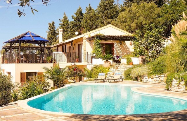 Villa Petalutha - A Stunning Villa with panoramic sea and mountain views.