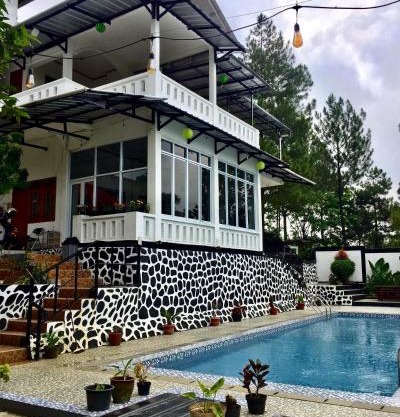Villa Putih Alvaro