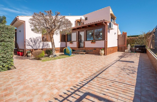 Villa Red Luxury. luxury holidays