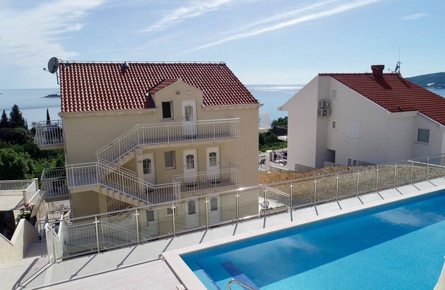 Villa Samba - Studio Apartment with Balcony and Sea View