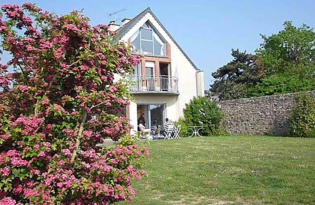 Villa, seaside, in the Bay of Mont Saint Michel for 6 people
