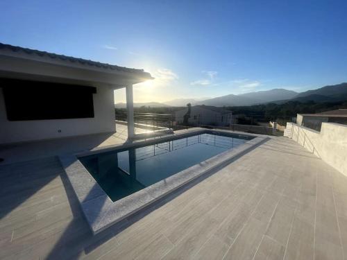 Villa Stella avec piscine entre mer et rivière