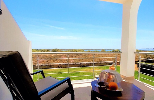 Villa T2+1-1st line, Golden Club Resort, Swimming pools, Free Boat to the beach, Air con