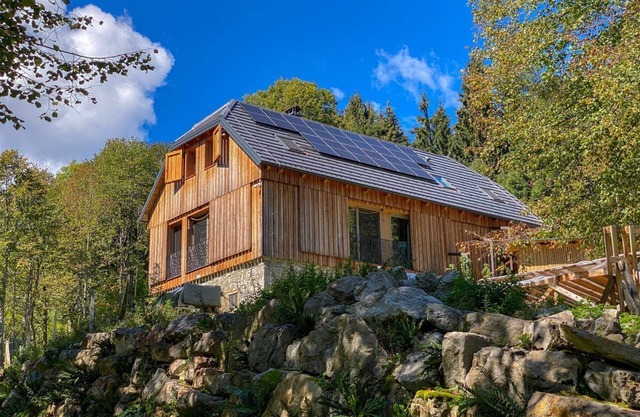 Villa Taja - Four Bedroom Villa, Sleeps 10