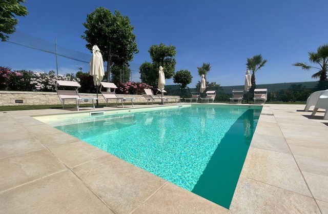 Villa Torrione - Apt Magnolia - Shared Pool & Airco