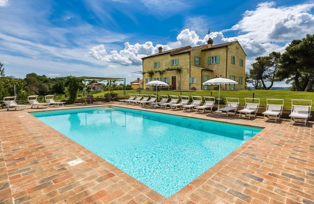 Villa Vista Mare, magnificent villa in the north of the Marche region, near the Adriatic Coast.