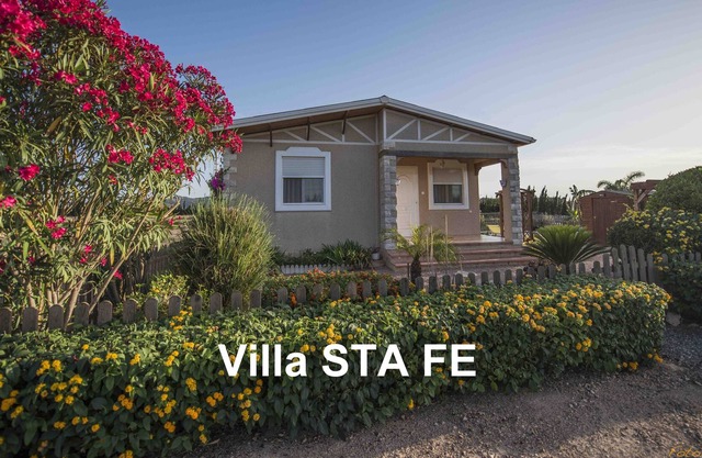 Villa with private pool in the Tranquility of the countryside