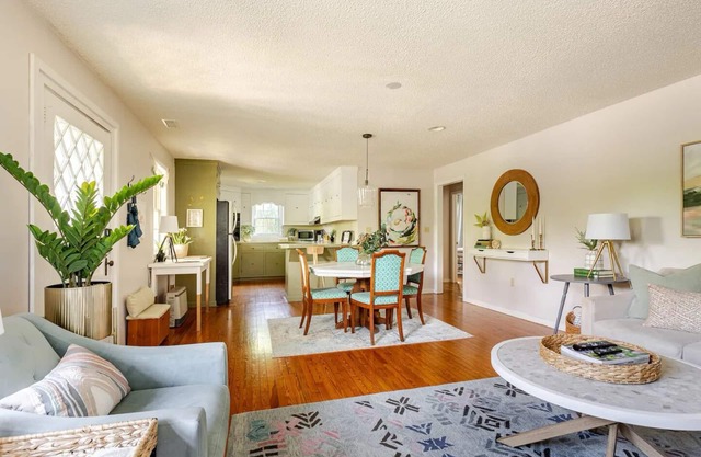 Village Charm Cottage: Steps from Shops, Eats & Play in Blowing Rock