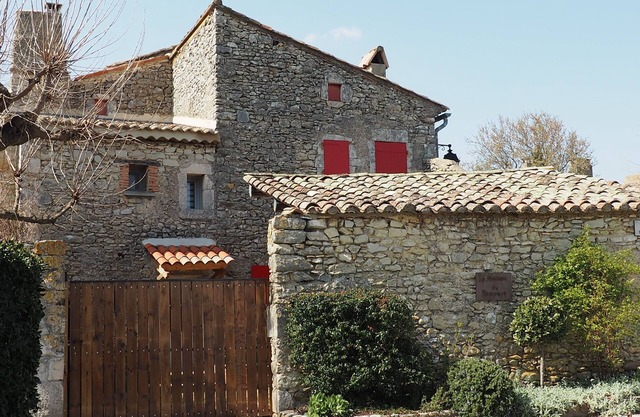 Village house, in local stone - in a listed village, quiet with courtyard.