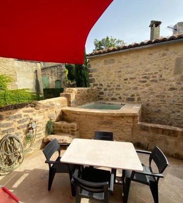 Village house near Uzes
