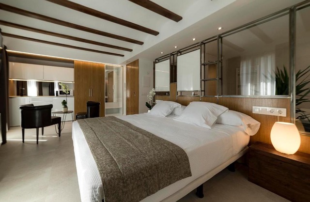 Vinatea Suites