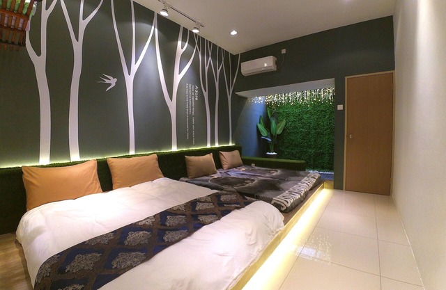 Vince's Ipoh SemiD Bungalow Homestay MAPS Tenby Lost world