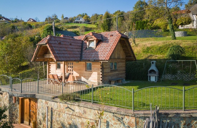 Vineyard Chalet Hansel and Gretel, Otočec, Slovenia