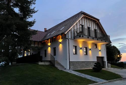 Vineyard Escape Herbersteinova klet