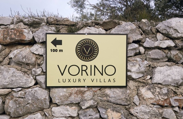 Vorino Luxury Villas, Elia House