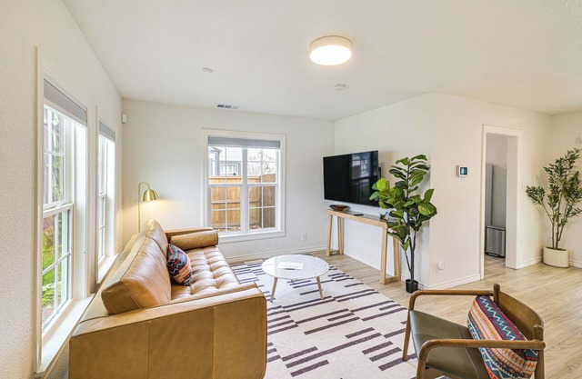 Walk to Cowboys Games: Arlington Home w/Pool!
