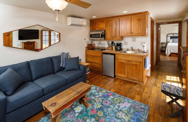 Walk to Everything Ephraim has to Offer! Pet Friendly! Great Wifi!