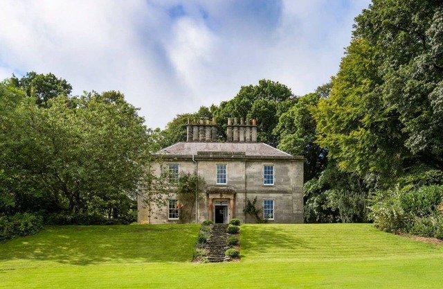 Wallace House - Nine Bedroom Villa, Sleeps 18