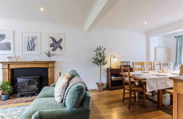 Warblers detached home in West Wittering
