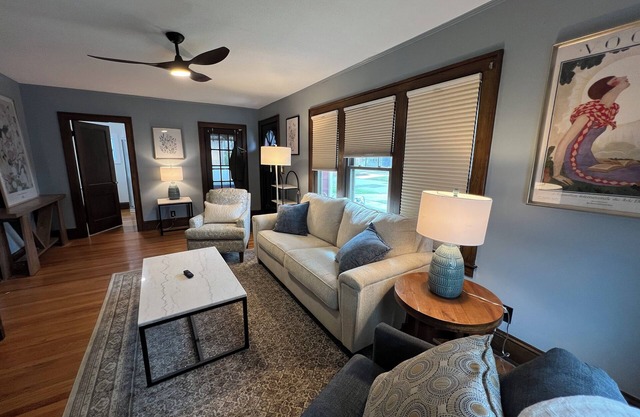 Warm, charming 3BR house w fenced yard in quiet neighborhood close to everything