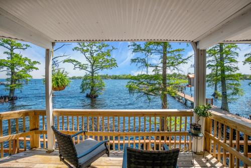 Water Front Condo with Boat Slip: The Dock House