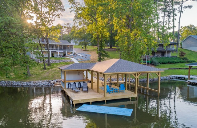Waterfront-Gorgeous Views-New Boat House-Fire Pit-Much More!