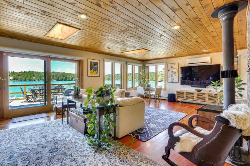 Waterfront Home on White Lake Near Bethel Woods!