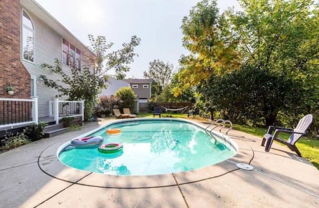 Waterfront house near the Niagara Falls/Outlet Mall/Plaza/Bills Stadium