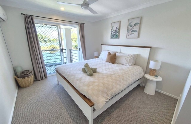 Waterfront Retreat ~ Sleeps 4