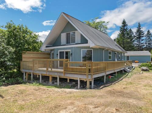 Waterfront Retreat with Stunning Views home