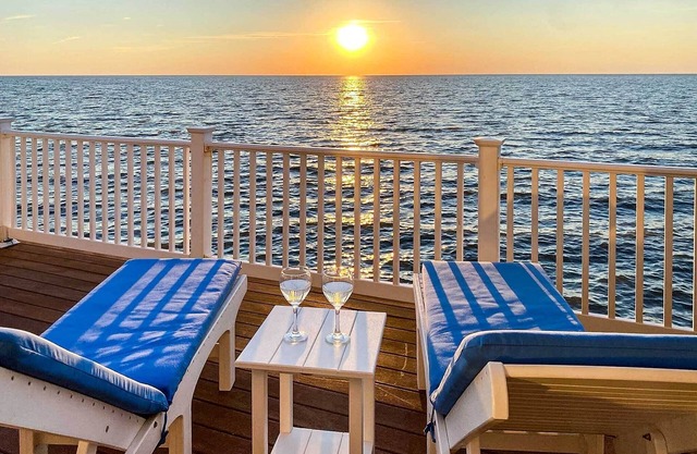 Waterfront Sanctuary w/Panoramic Bay Views!