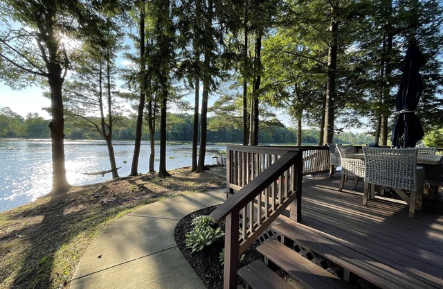 WaterfrontHome-Nature,Views,Peace-up to 12, ideal for Family/Friends/Celebration