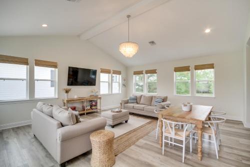 Waveland Vacation Rental with Private Heated Pool