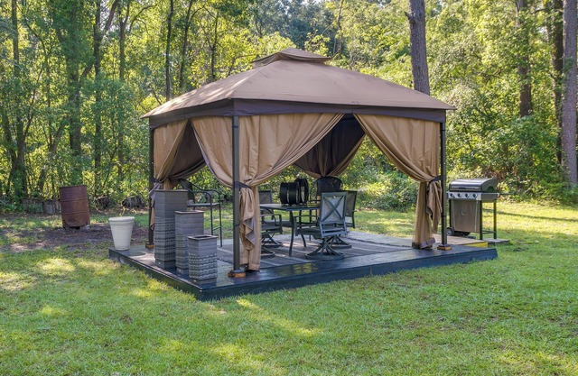 Waycross Vacation Rental w/Private Backyard!
