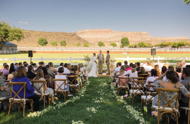 Wedding Venue~Desert Mansion~Sleeps 46~Pool~Views~Reunions