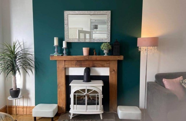 Welcome to your home away from home in the heart of Bridgend`s historic conservation area!